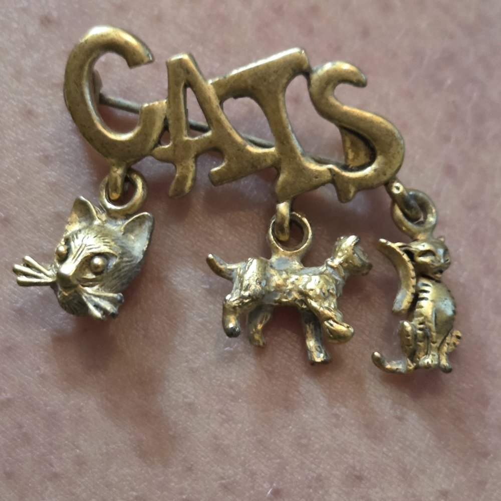 Gold Cat Brooch